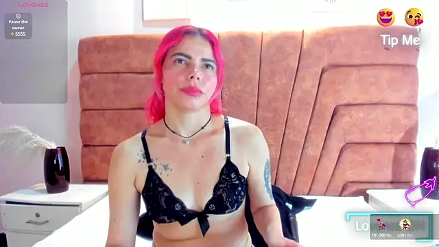 NIKI SANTANA online show from January 17, 4:28 am