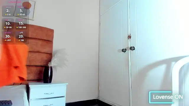 NIKI SANTANA online show from February 5, 7:53 pm