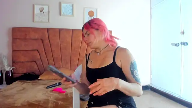 NIKI SANTANA online show from February 21, 3:45 am