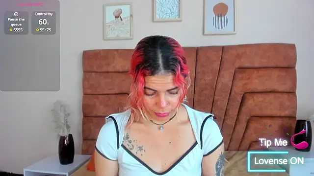 NIKI SANTANA online show from March 4, 3:55 am