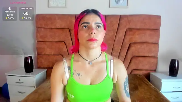 NIKI SANTANA online show from March 21, 3:55 am