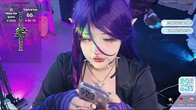Snapshot of toky_doll chatting on July 12, 3:03 pm toky doll online show from July 12, 3:03 pm