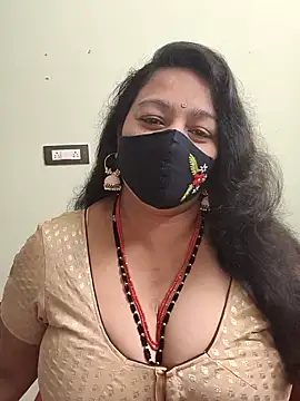 neelu-hoty online show from October 12, 12:15 pm