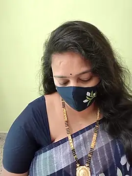 neelu-hoty online show from May 9, 11:37 am