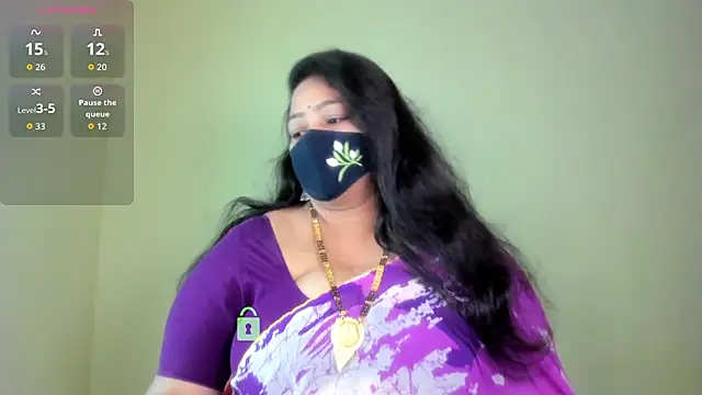neelu-hoty online show from June 4, 9:26 am