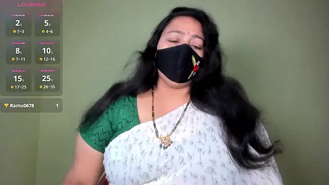 neelu-hoty online show from June 5, 8:53 am