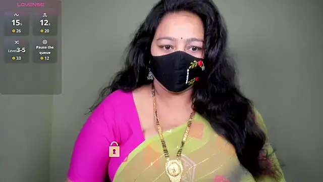 neelu-hoty online show from June 9, 8:48 am