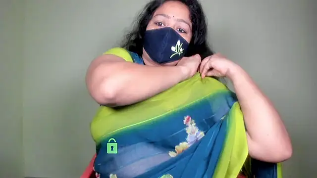neelu-hoty online show from June 11, 1:42 pm