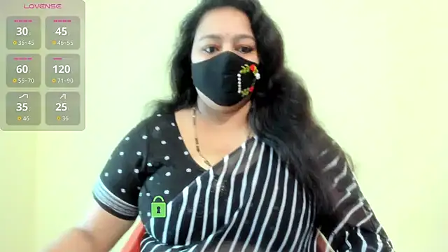 neelu-hoty online show from July 25, 9:07 am