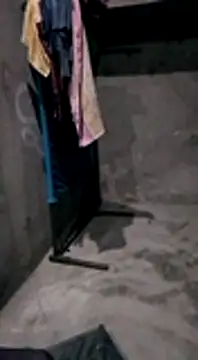 VyingAviary online show from December 22, 5:01 am