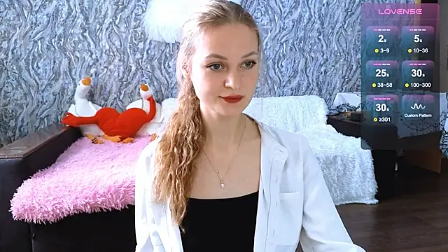 Snapshot of Elfanna chatting on September 29, 7:57 am Elfanna online show from September 29, 7:57 am