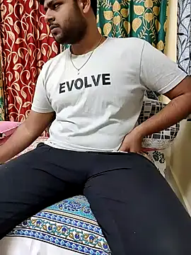 Snapshot of PawanHyd7 chatting on February 20, 1:33 pm PawanHyd7 online show from February 20, 1:33 pm