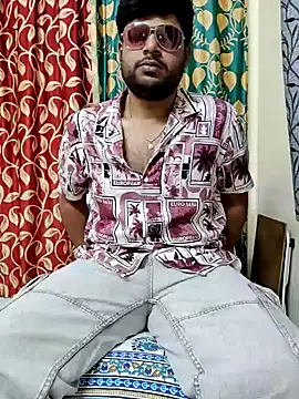 Snapshot of PawanHyd7 chatting on February 24, 1:14 am PawanHyd7 online show from February 24, 1:14 am