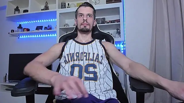 ToddClaytonn online show from October 15, 7:47 pm