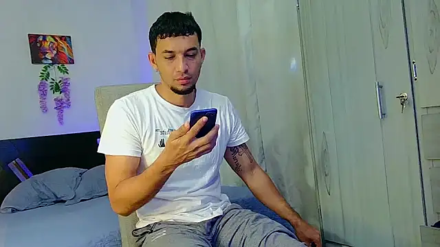 Snapshot of Jeff_Kent2 chatting on October 18, 12:28 pm Jeff Kent2 online show from October 18, 12:28 pm