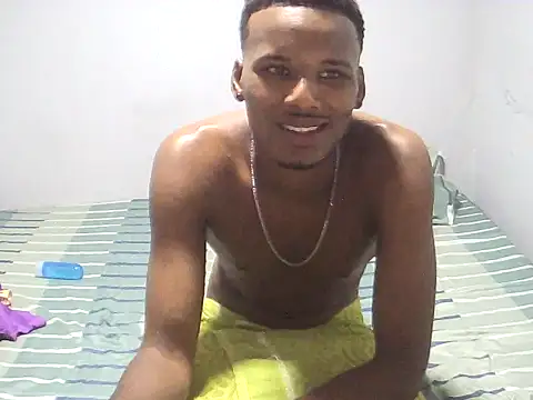 Snapshot of Preto_raro_ chatting on March 16, 9:19 pm Preto raro online show from March 16, 9:19 pm
