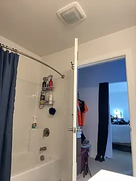 PeytonJohnn online show from October 29, 3:47 pm