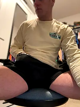 PeytonJohnn online show from November 24, 5:56 pm