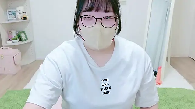 o-Aya-o online show from February 10, 6:24 pm