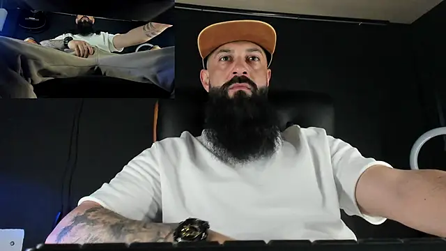 Snapshot of axxelrich_ chatting on March 2, 5:23 am axxelrich online show from March 2, 5:23 am