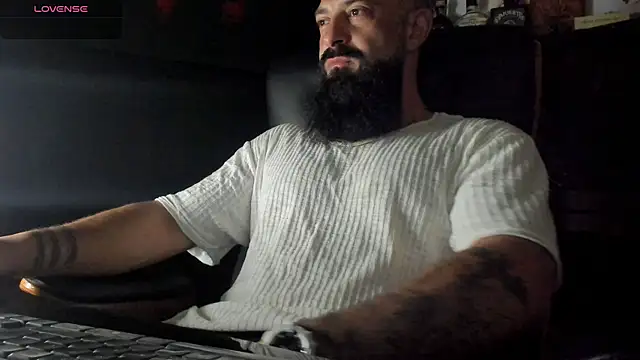 Snapshot of axxelrich_ chatting on September 23, 3:20 am axxelrich online show from September 23, 3:20 am