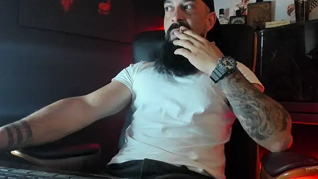 Snapshot of axxelrich_ chatting on September 27, 4:39 am axxelrich online show from September 27, 4:39 am