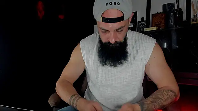 Snapshot of axxelrich_ chatting on October 11, 5:28 am axxelrich online show from October 11, 5:28 am