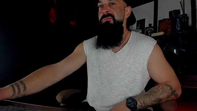 Snapshot of axxelrich_ chatting on October 14, 4:35 am axxelrich online show from October 14, 4:35 am