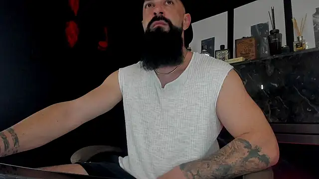 Snapshot of axxelrich_ chatting on October 15, 9:37 pm axxelrich online show from October 15, 9:37 pm