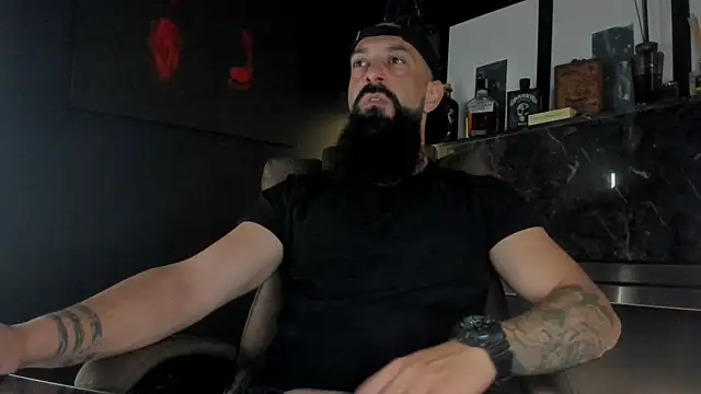 Snapshot of axxelrich_ chatting on October 19, 3:40 am axxelrich online show from October 19, 3:40 am