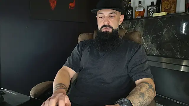 Snapshot of axxelrich_ chatting on November 10, 5:06 am axxelrich online show from November 10, 5:06 am