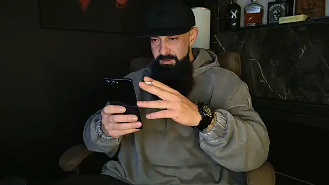 Snapshot of axxelrich_ chatting on November 19, 5:29 am axxelrich online show from November 19, 5:29 am