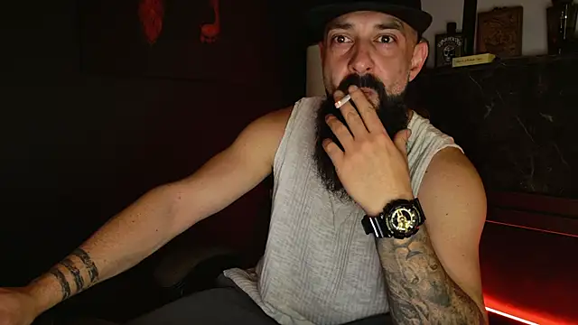 Snapshot of axxelrich_ chatting on November 21, 4:44 am axxelrich online show from November 21, 4:44 am