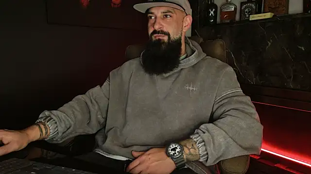 Snapshot of axxelrich_ chatting on December 5, 5:05 am axxelrich online show from December 5, 5:05 am