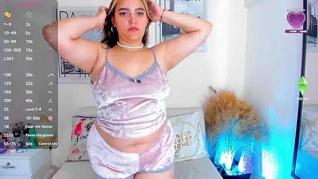 katy giil online show from December 4, 2:59 pm