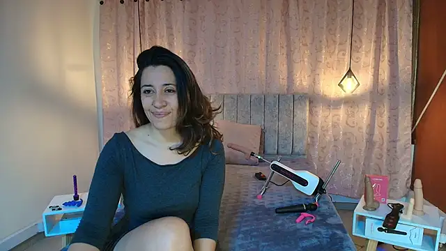 VioletaScott  online show from November 14, 1:21 pm