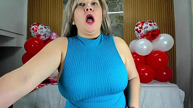 Snapshot of Danna_topless chatting on February 13, 3:03 pm Danna topless online show from February 13, 3:03 pm