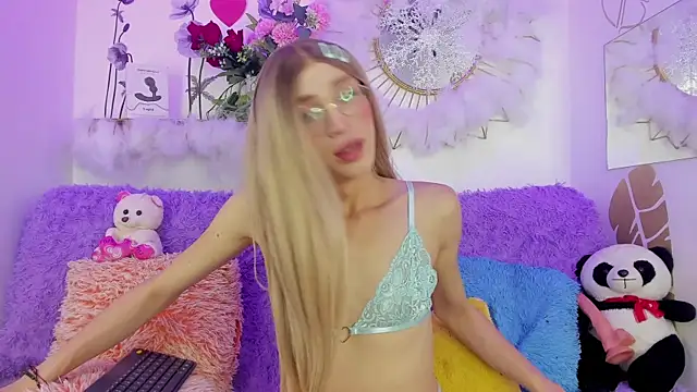 Snapshot of Ariadna_Evangeline chatting on February 20, 4:53 am Ariadna Evangeline online show from February 20, 4:53 am