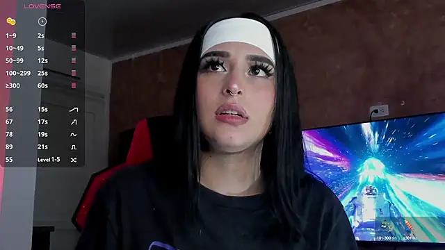 Charlotte greys online show from December 7, 2:31 am