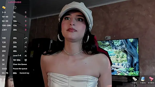 Charlotte greys online show from February 26, 10:31 pm