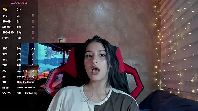 Charlotte greys online show from March 1, 4:04 am