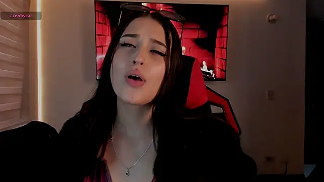 Charlotte greys online show from November 22, 10:20 pm