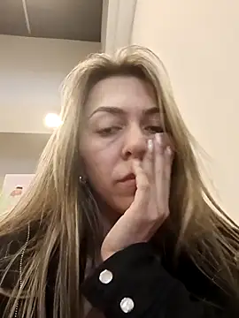 Snapshot of rachellboom chatting on March 5, 9:37 pm rachellboom online show from March 5, 9:37 pm