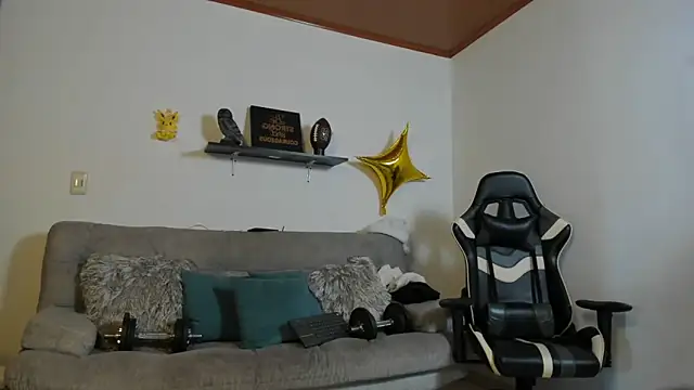 julian wallace online show from October 29, 3:47 pm