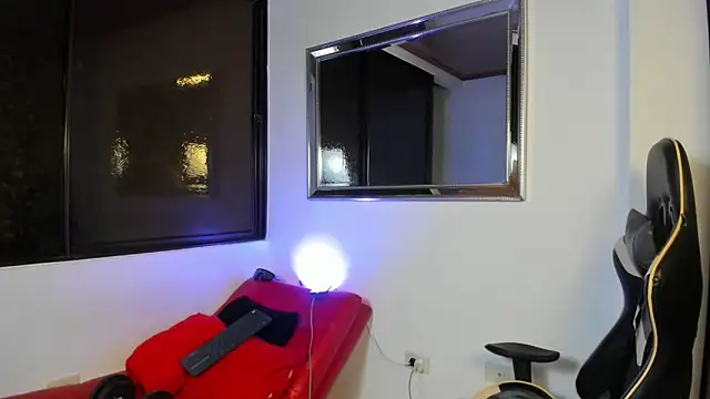 julian wallace online show from March 15, 3:23 am