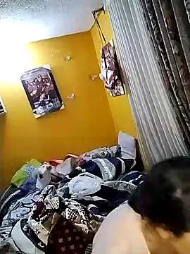 Snapshot of you-sexy-star chatting on January 10, 2:04 am you-sexy-star online show from January 10, 2:04 am