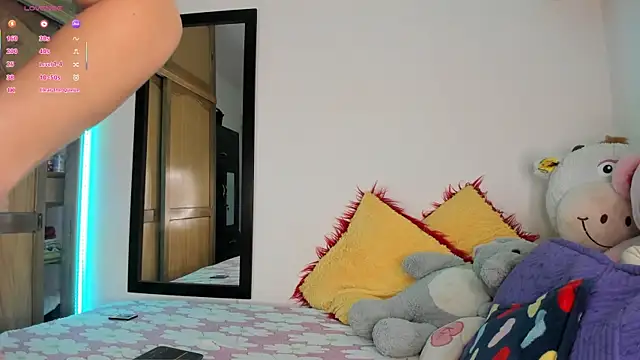 Lee Ash online show from December 16, 6:07 am