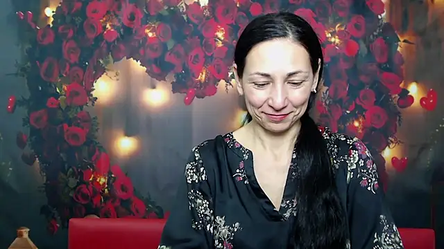 LiluGrants online show from February 4, 10:24 pm