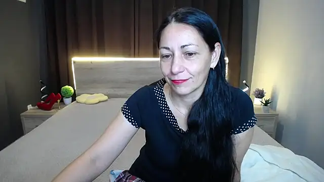 LiluGrants online show from October 8, 6:16 pm