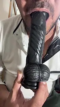 Hot budddy online show from June 27, 7:30 pm